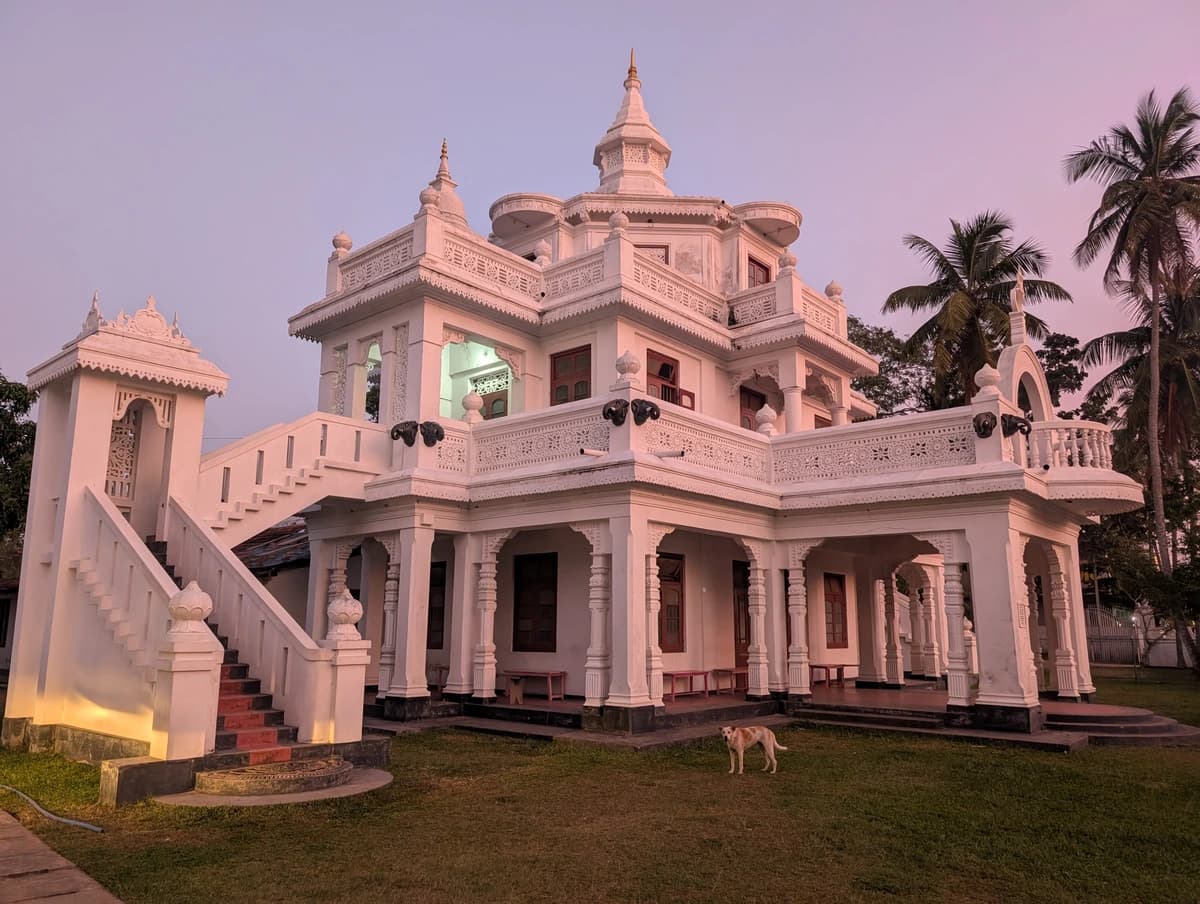 Buddhistický chrám Angurukaramulla Buddhistický chrám Angurukaramulla